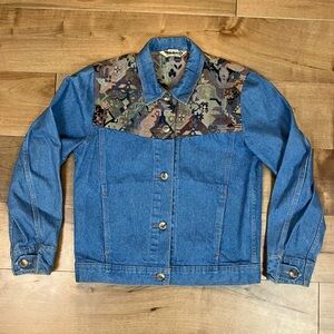 Vintage L.L. Bean Women’s Size Small Blue Denim Jean Jacket Southwest